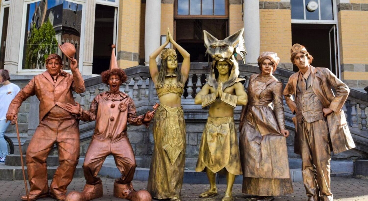 Living Statues